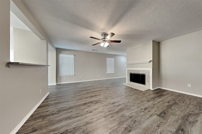 Building Photo - 29249 Legends Valley Dr