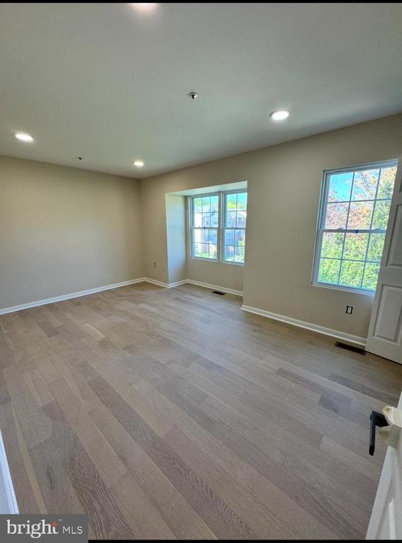 Building Photo - 8353 Founders Woods Way