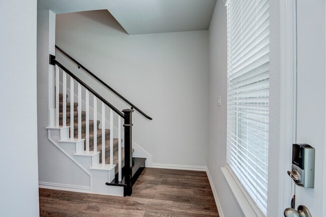 Photo - 7551 Millingston Rd House