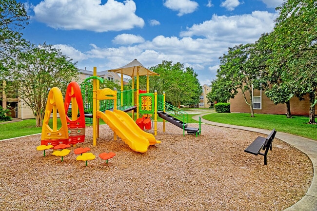 Building Photo - Raven Crossings Apartments