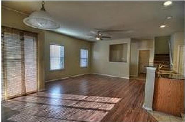 Foto del edificio - 6216 Texana Way