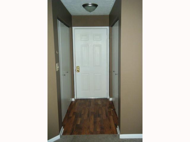 Foto del edificio - 4540 Village Ct