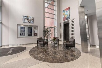 Building Photo - 1408 Strathmore Mews