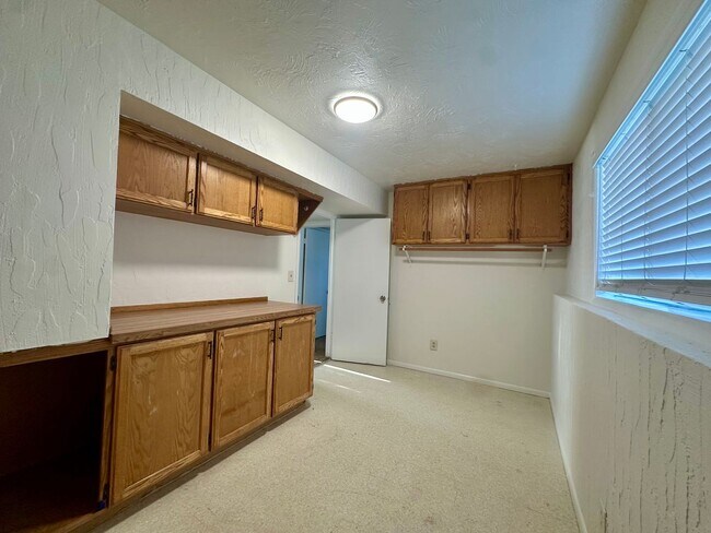 Foto del edificio - Large Home For Rent In Rexburg