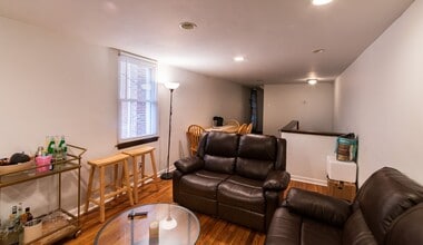Building Photo - 2138 Mt Vernon St