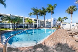 Building Photo - 909 S Ponce De Leon Blvd