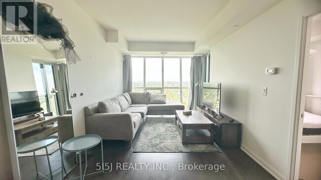 Building Photo - 11-3011 Bogert Ave