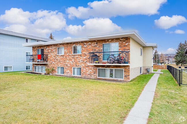 Building Photo - Bowness 4311 Apartments