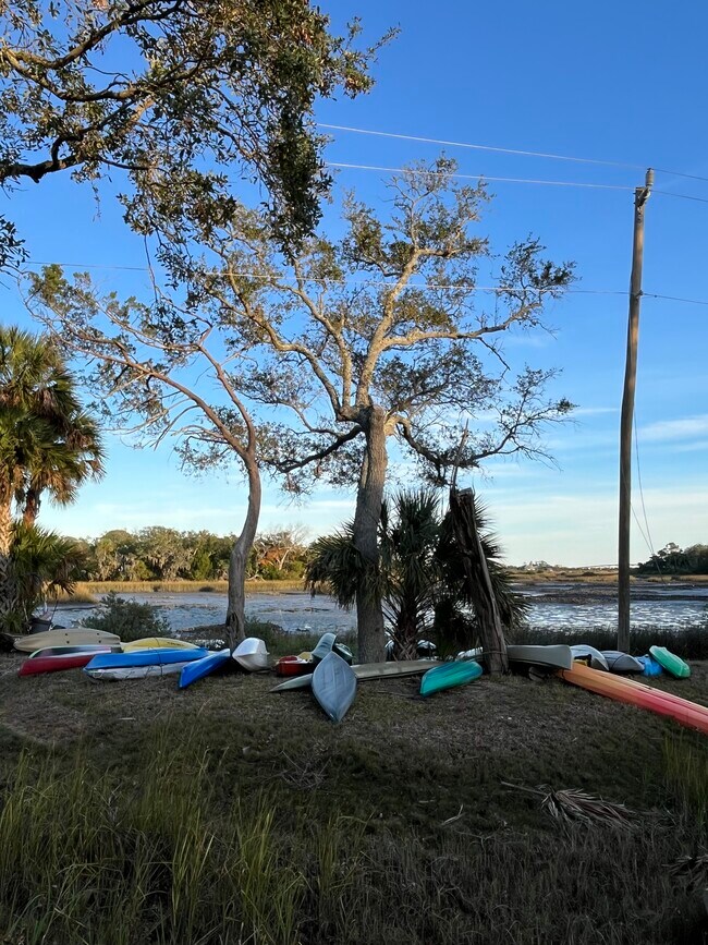 Foto del edificio - 1255 Ponce Island Dr