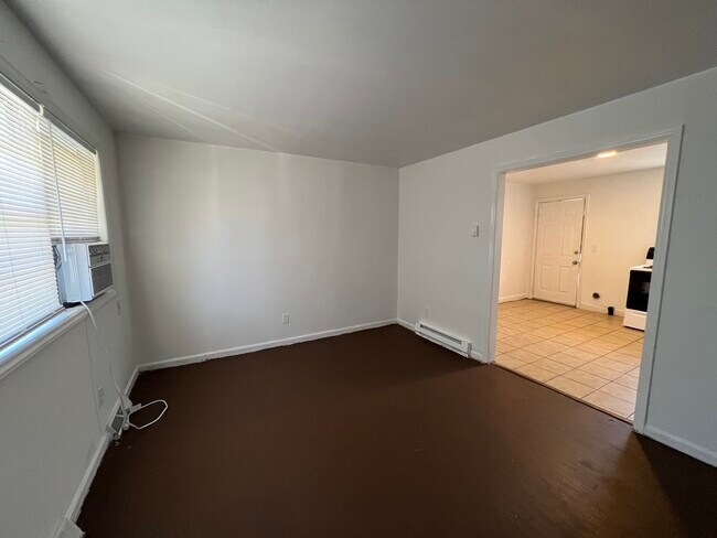 Foto del edificio - 704 Glover St