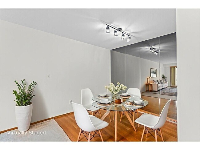 Foto del edificio - 121 Washington Ave S