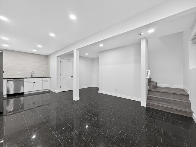 Foto del edificio - 12910 74th Ave S