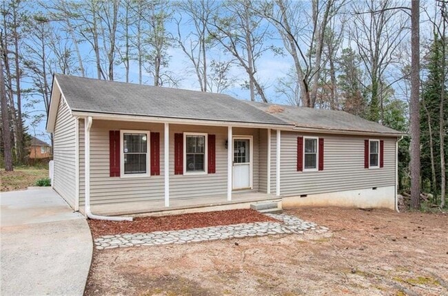 Building Photo - 5700 Tracy Dr SE