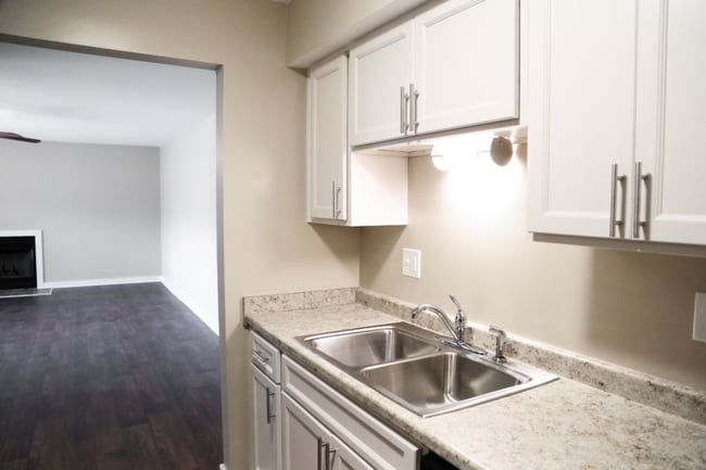 Building Photo - Walker Springs Apartments