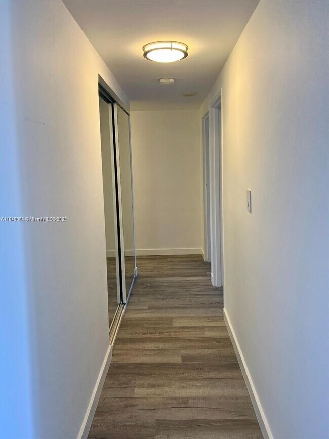 Foto del edificio - 7441 Wayne Ave