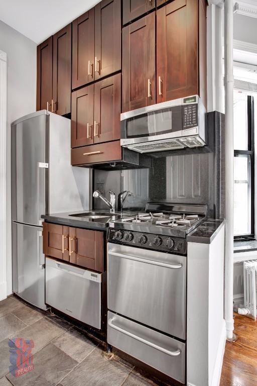Foto del edificio - 250 Mott St