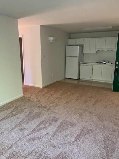 Foto del edificio - 1921 Pine Bough Ln