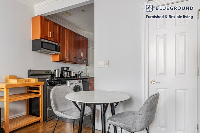 Foto del edificio - 51 Leroy St