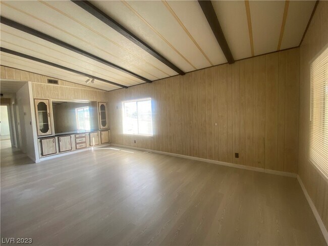 Building Photo - 3891 W Horn Rd