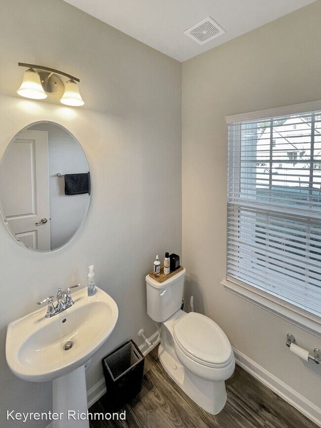 Foto del edificio - 3 br, 3 bath House - 3319 Cannington Dr
