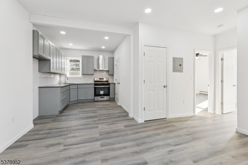 Foto principal - 97 Whittlesey Ave