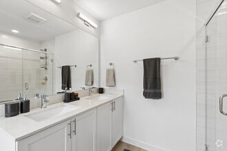 3BR, 2BA - 1,342SF - Bathroom - Oxenfree Stonebriar