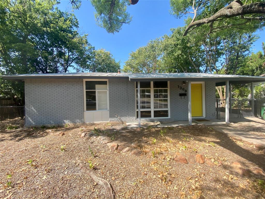 Primary Photo - 1309 Westmoor Dr