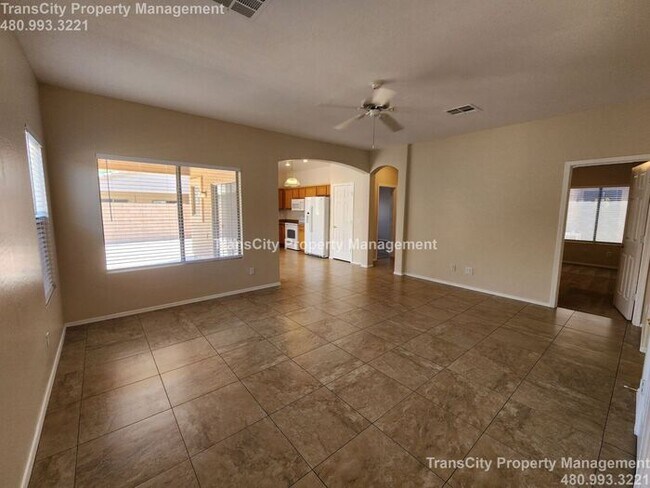 Building Photo - Mesa Home for rent - 3 bed 2 bath - Southe...
