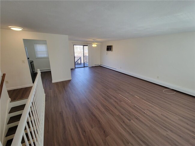 Foto del edificio - 1335 Douglas Ave