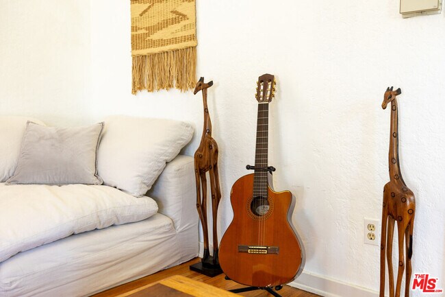 Foto del edificio - 12033 Herbert St