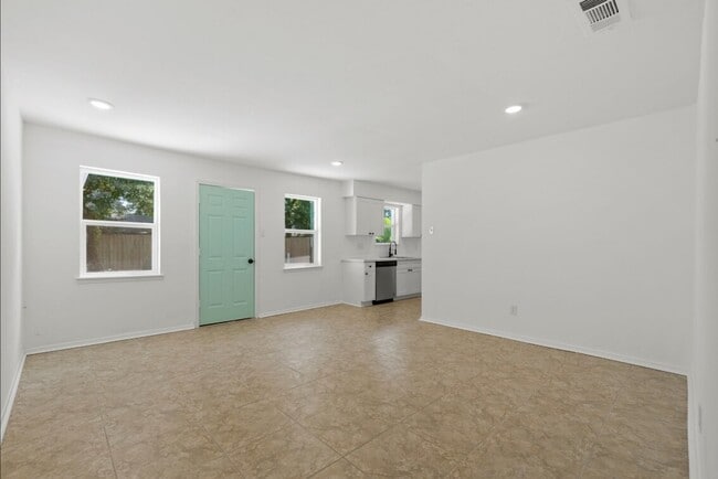 Foto del edificio - 9930 Valley Lake Dr