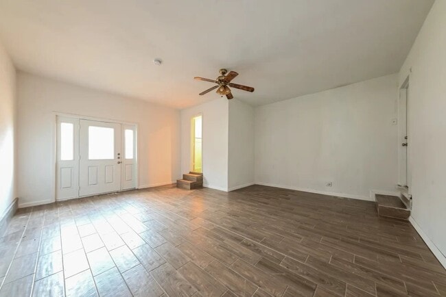 Building Photo - 1226 McDonald Dr