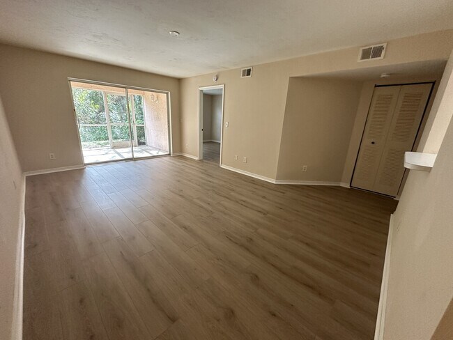 Building Photo - 28261 Pine Haven Way