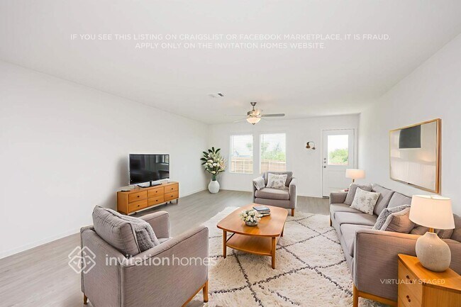 Building Photo - 2407 Fleming Dr