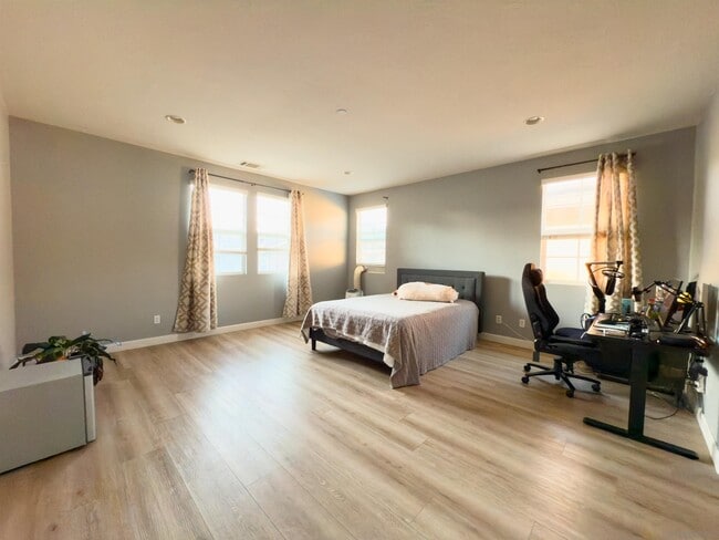 Building Photo - 11124 Morningstar Pl