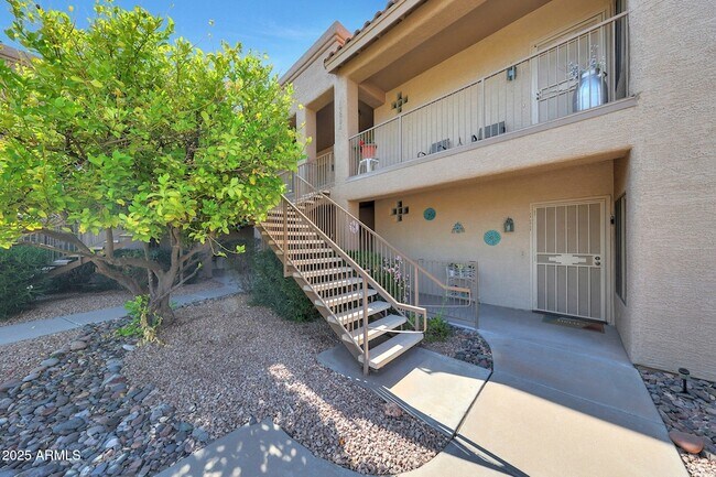 Foto del edificio - 13804 N Saguaro Blvd