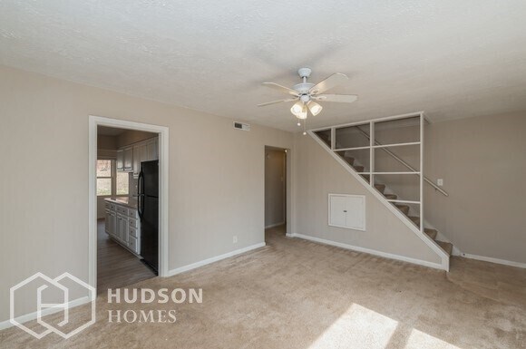 Foto del edificio - AVAILABLE NOW! -1445 Myrtle Ave, Cuyahoga ...