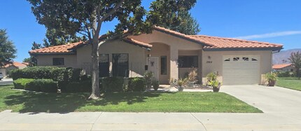 Building Photo - 1064 Clubhouse Dr