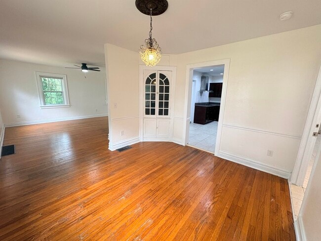 Foto del edificio - 212 Barbourville Dr