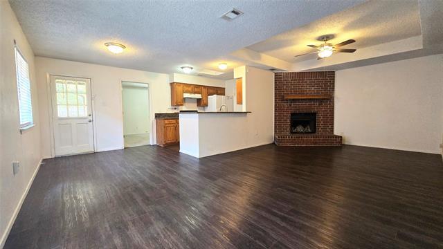 Building Photo - 8899 Marilyn Dr