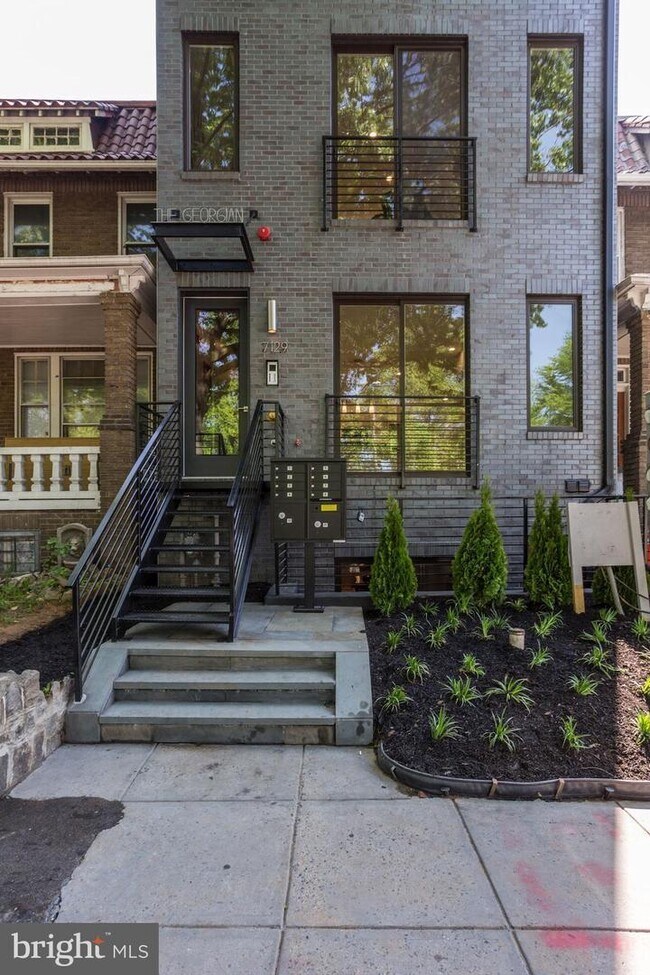 Foto del edificio - 7129 Georgia Ave NW