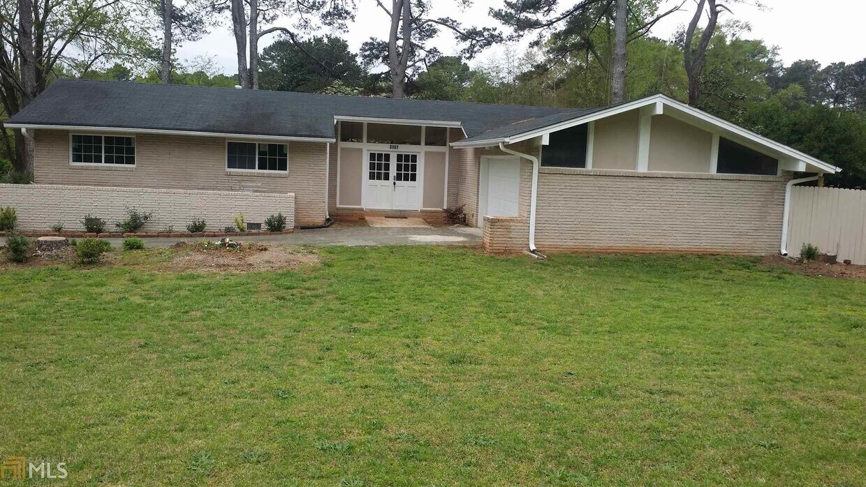 Primary Photo - 3157 Wesley Chapel Rd