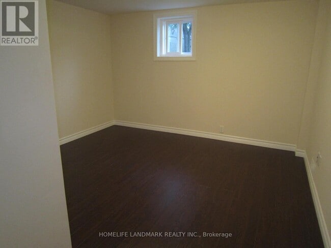 Building Photo - 42 Stanwell Dr