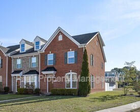 Building Photo - 11323 Sadler Walk Ln