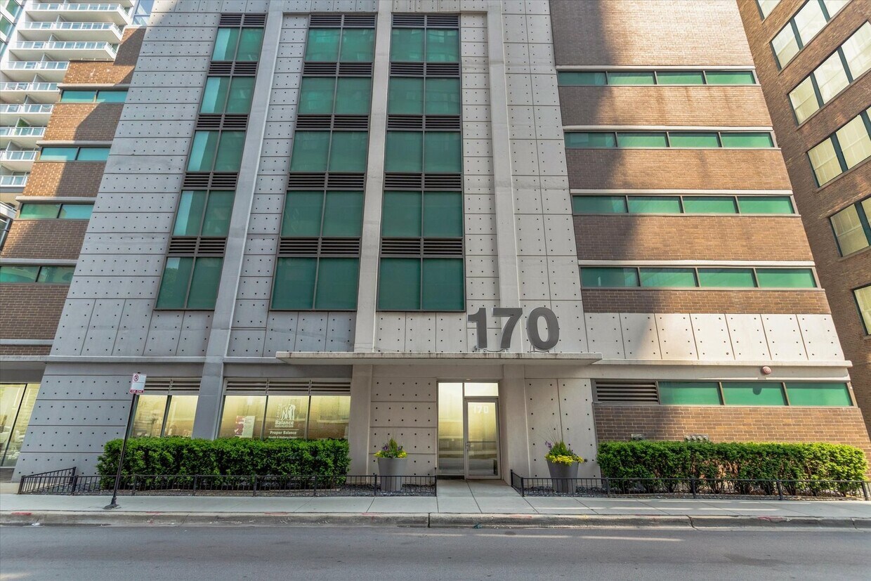 Foto principal - 170 W Polk St