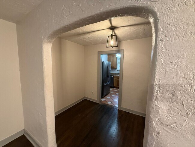 Foto del edificio - 1235 Virginia Dr