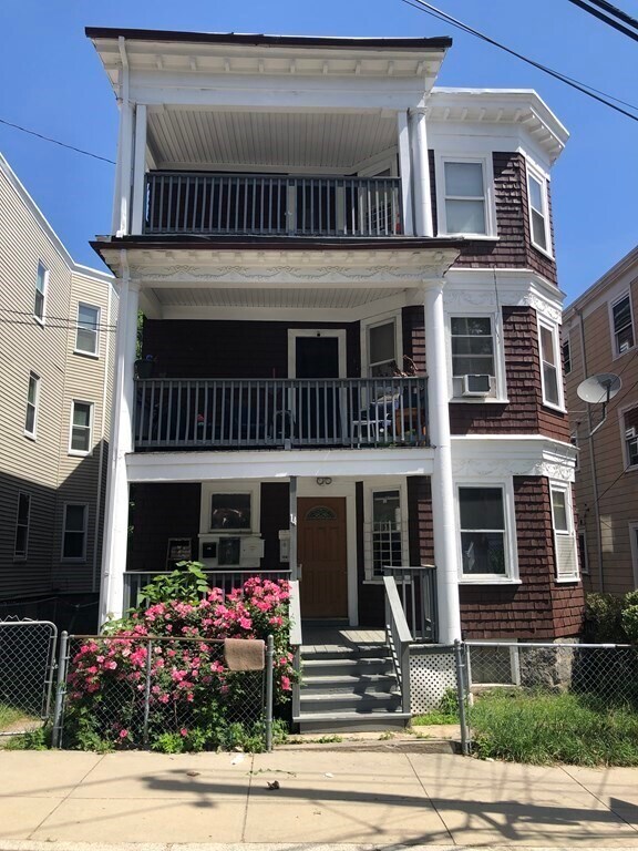 Building Photo - 14 Rosseter St