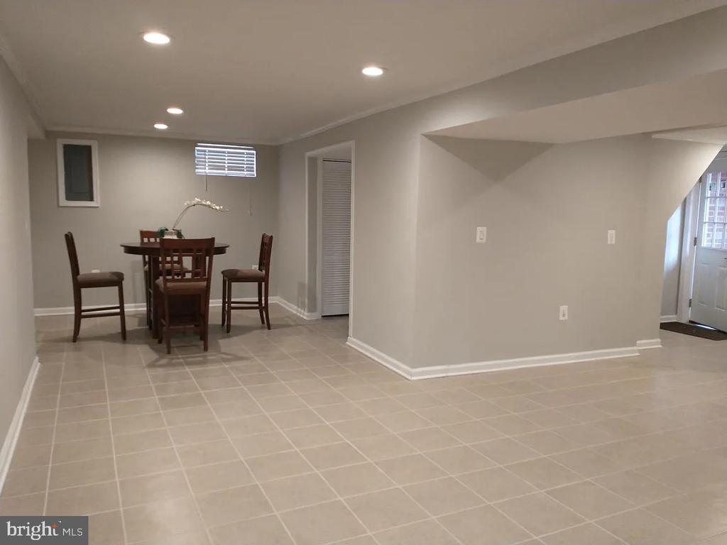 Foto principal - 9707 E Light Dr