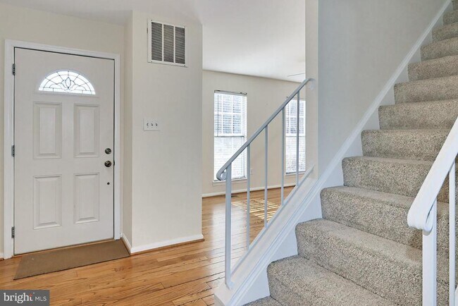 Foto del edificio - 10024 Downeys Wood Ct