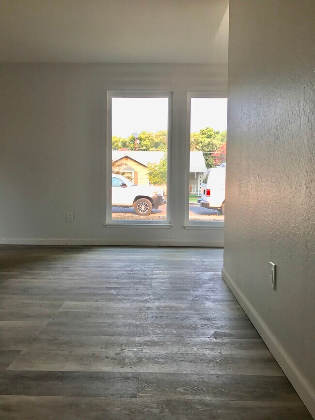 515 Semple St, Modesto, CA 95354 Townhome Rentals in Modesto CA